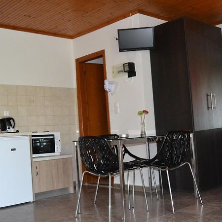 Anna Apartments Контокали Номер фото