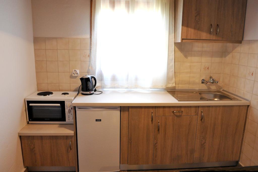 Anna Apartments Контокали Номер фото